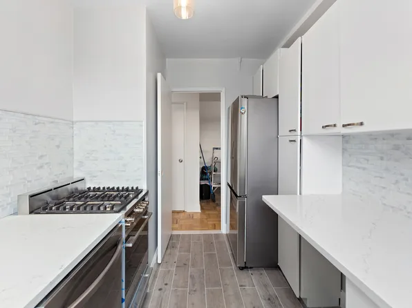 5500 Fieldston Road image 2 of 18