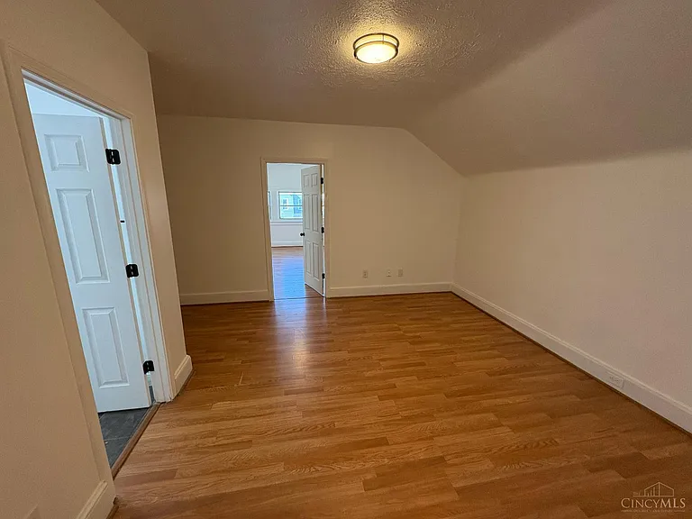 2218 Highland Ave #3 — Photo 4