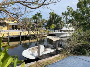 2412 Sugarloaf Ln, Fort Lauderdale, FL 33312