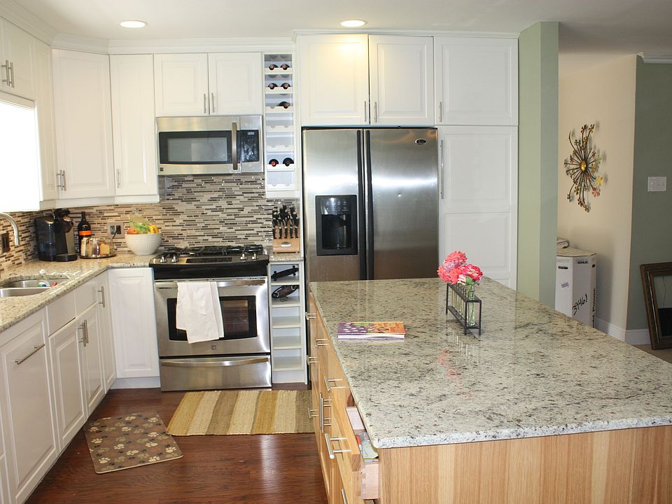Kitchen and Island