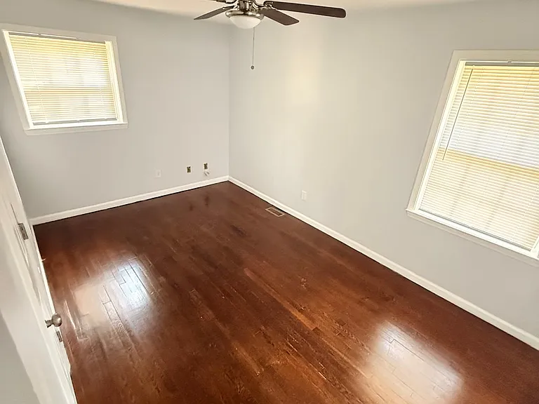 114 Delmoor Dr NW — Photo 6
