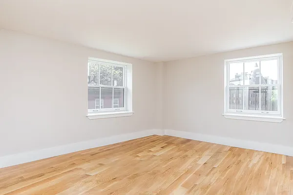 Rented by Corigin Management | media 10