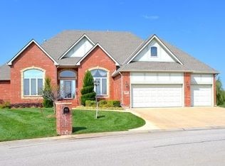 1831 S Cranbrook Ave, Wichita, KS 67207