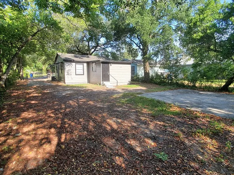 3805 N Whittier St — Photo 4
