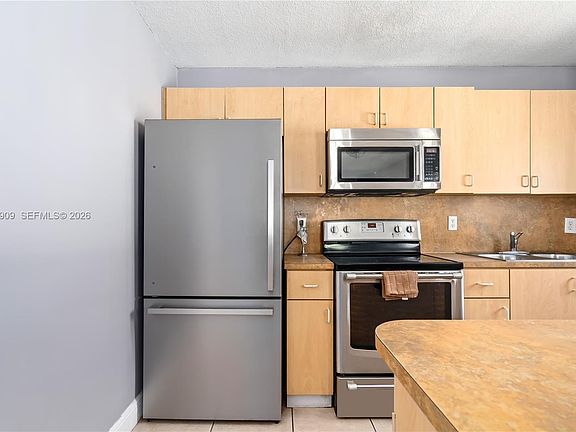 4th image of 760 NW 80th St