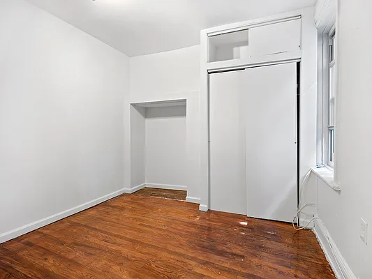 Rented by Ivey North LLC | media 12