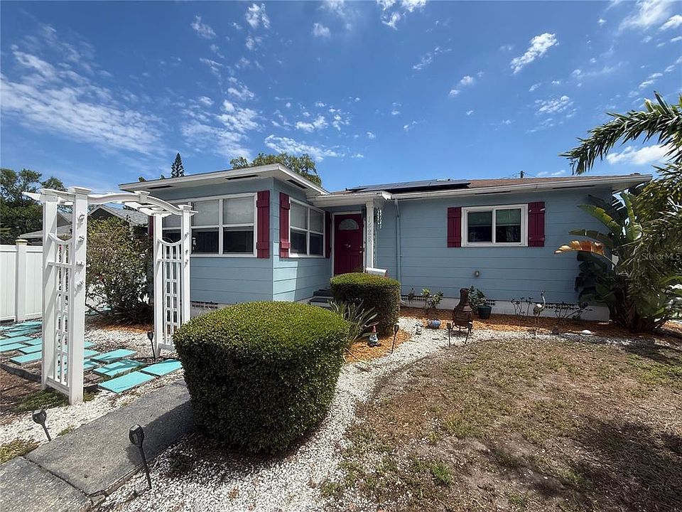 1st image of 1428 38TH AVENUE N