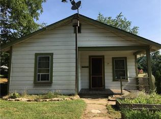 25 Valley Park Rd, Asheville, NC 28804