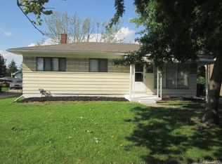 13755 Sherman Ave, Warren, MI