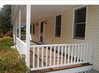 15 Saunders Rd, Goffstown, NH 03045