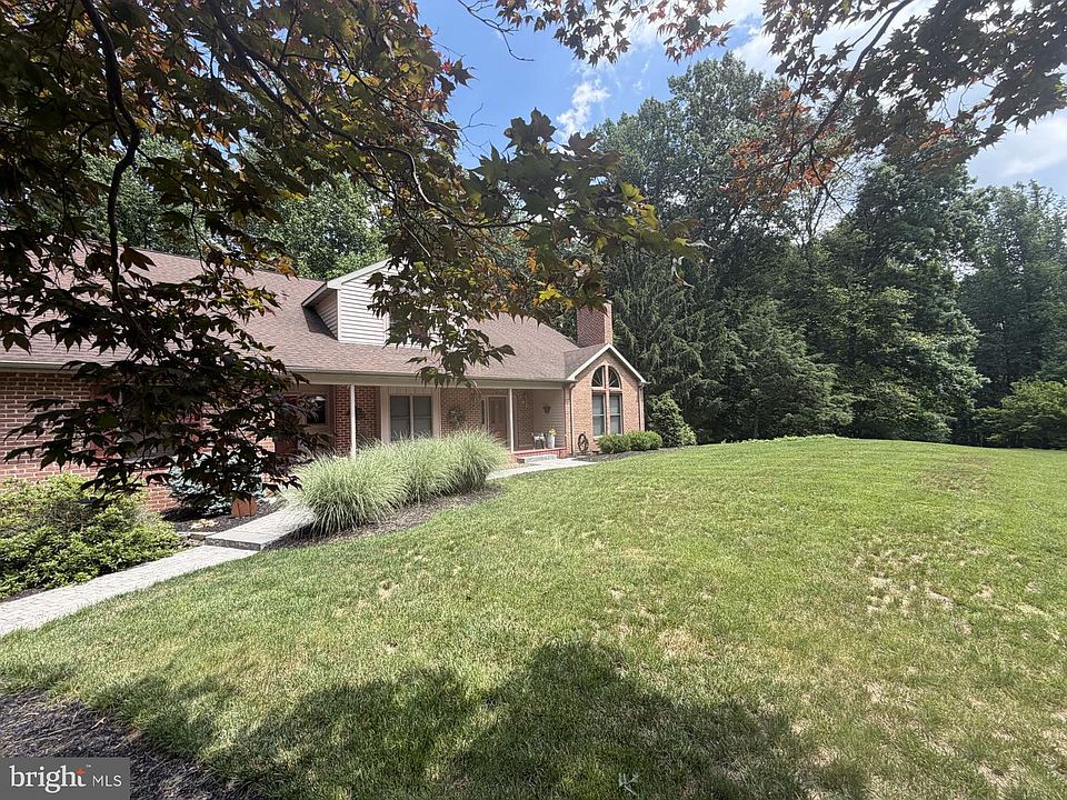 1st image of 4 Quail Ridge Dr