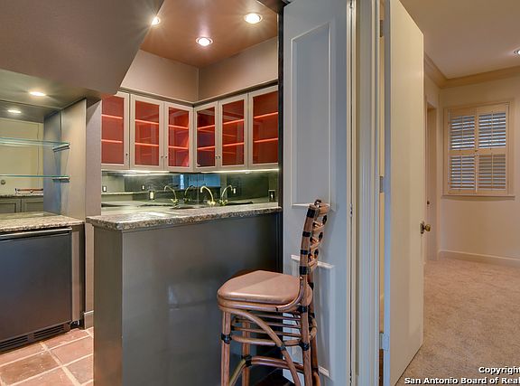 4th image of 7707 BROADWAY ST #18 & 19
