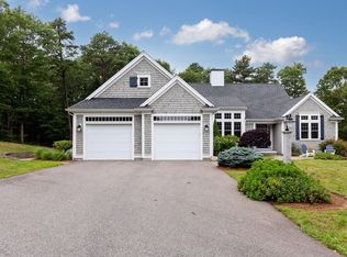 33 Overlook Cir, Plymouth, MA 02360