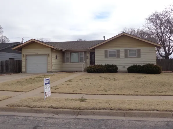 1324 Lawrence Dr, Hays, KS 67601