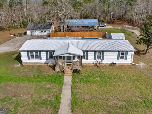 175 Oak Lake Dr, Hinesville, GA 31313