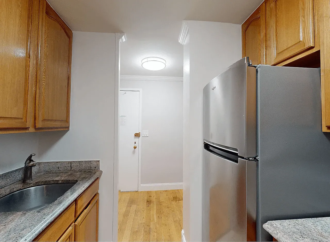50 West 97th Street — Photo 2