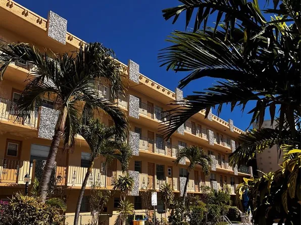 2145 Pierce St APT 105, Hollywood, FL 33020