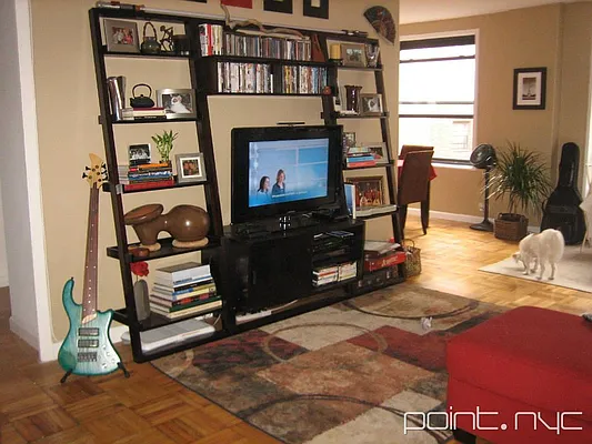 Sold by Point NYC | media 14