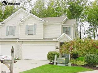 9077 Arden Dr #12F, Mentor, OH 44060