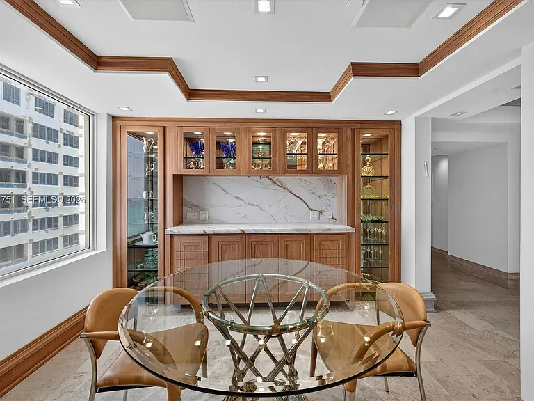 5025 Collins Ave #1103-1104-1105 — Photo 13