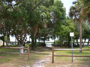 5902 Riverside Dr, Port Orange, FL 32127