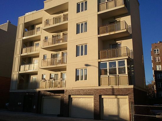 2nd image of 2918 Brighton 6 St #33