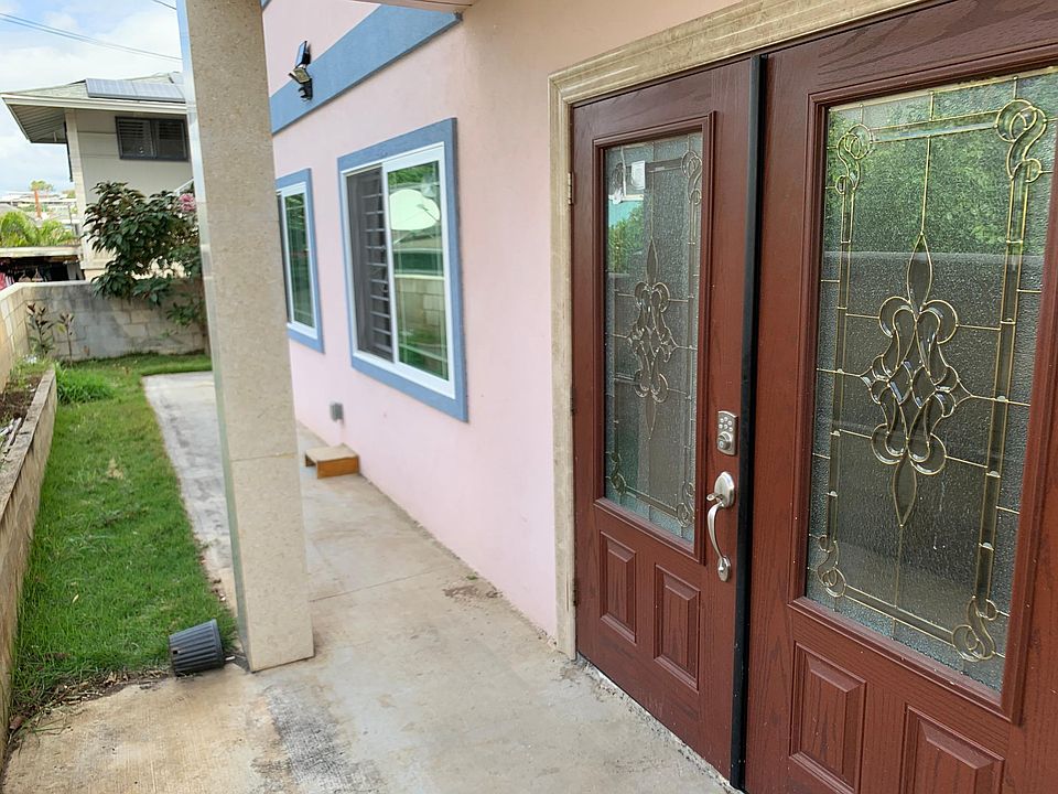 Entry to Unit