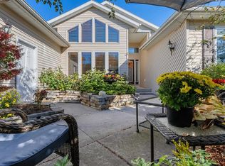 3718 Westwood Ln, Manitowoc, WI 54220