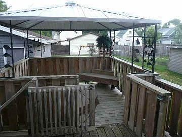 2nd image of 383 Poplar St