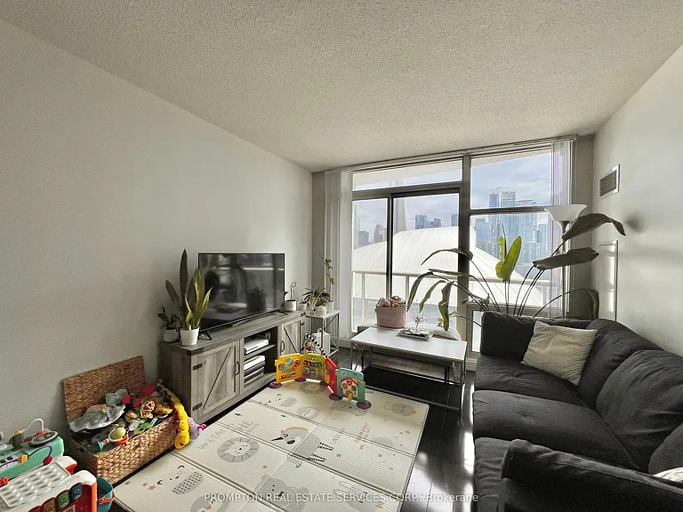 10 Navy Wharf Ct #2708 — Photo 5