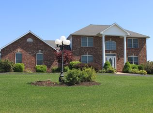 519 Covington Dr, Waterloo, IL 62298