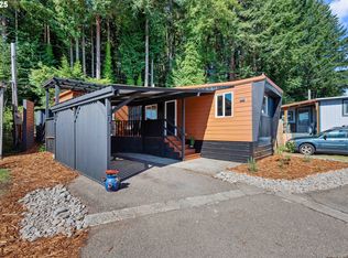 93685 McKenna Ln, Coos Bay, OR 97420