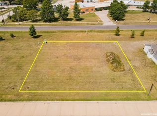 504 Bluestem Dr, Goessel, KS 67053