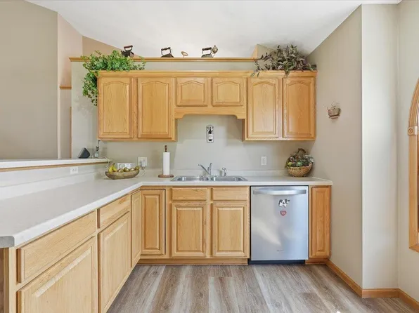 729 Hidden Ln, New Richmond, WI 54017