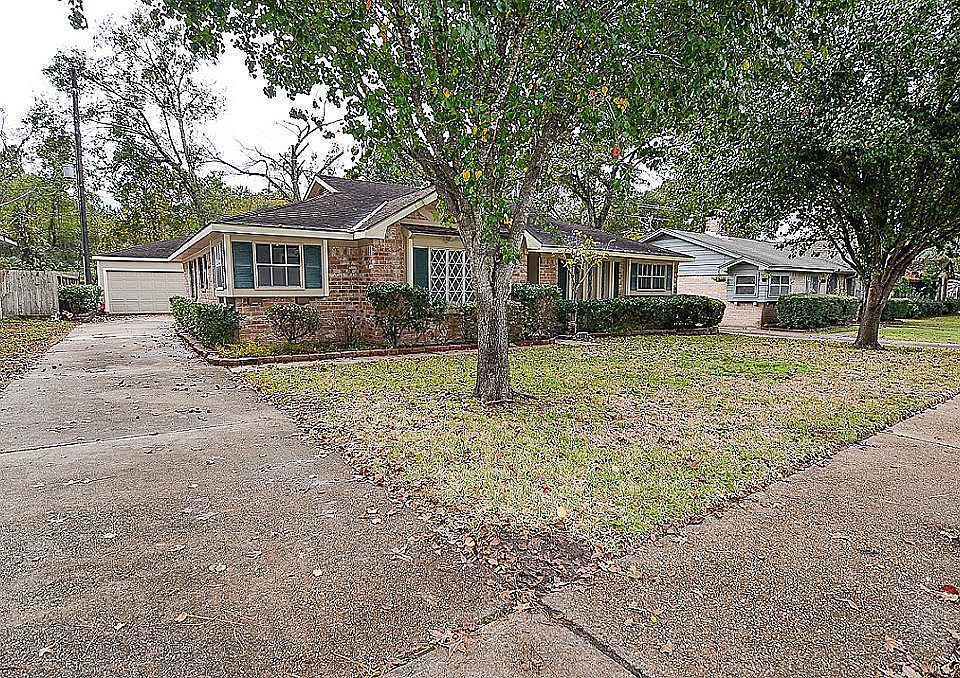 1st image of 2006 Cobble Creek Dr