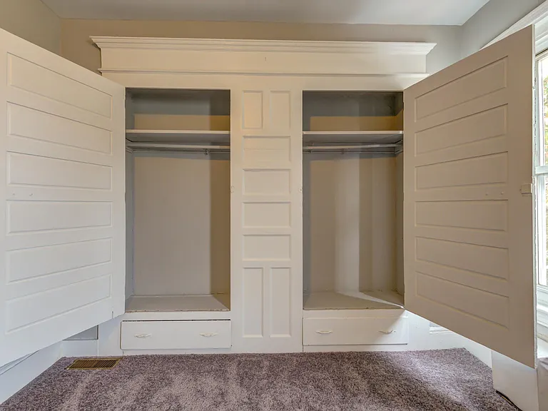 327 N Preston St #2 — Photo 10