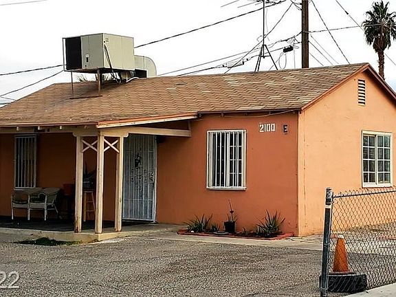 4th image of 2100 Stewart Ave