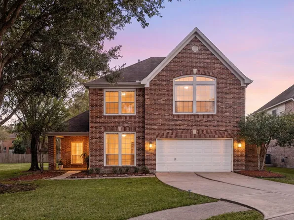 3100 Red Maple Dr, Friendswood, TX 77546