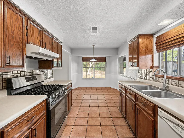 7506 Glenhill Rd — Photo 11