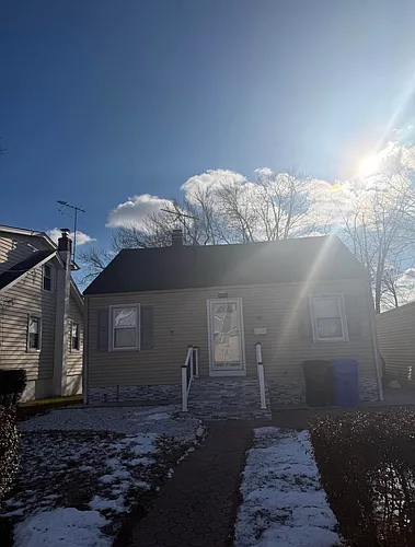98 Larch St Photo 1