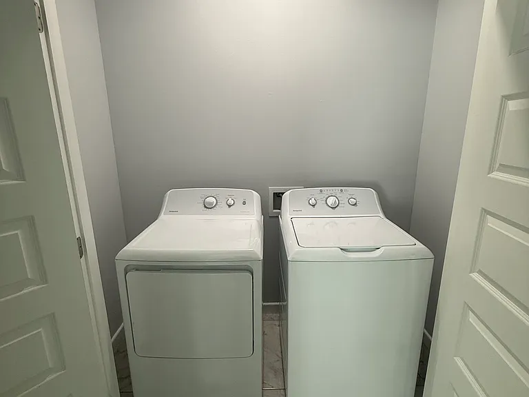 5704 Northwestern Ave #2 — Photo 13