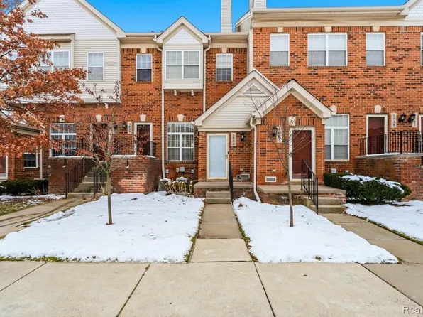 1825 Campau Farms Cir, Detroit, MI 48207