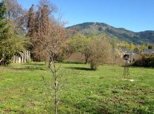 1179 Garden Terrace Rd, Grants Pass, OR 97527