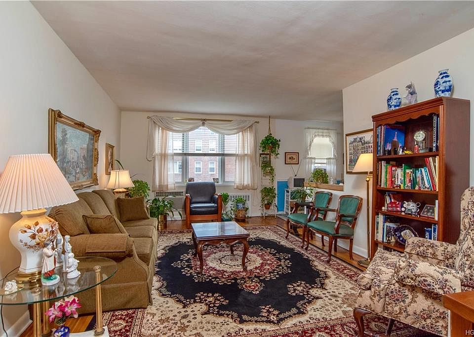 1st image of 2 Sadore Ln APT 5K
