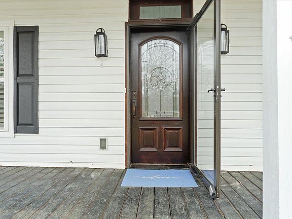 5th image of 877 Sweetbriar Ln