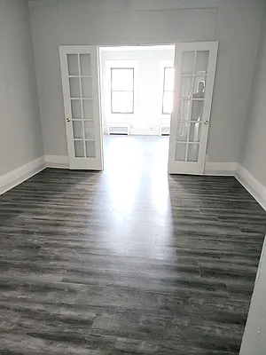 Rented by Gur Altberg, LREB | media 6