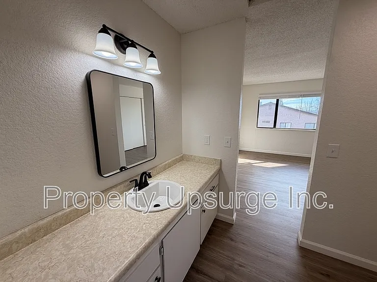 1313 Lancers Ln #6 — Photo 20