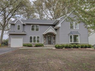 28 Brookshire Dr, Cedar Grove, NJ 07009