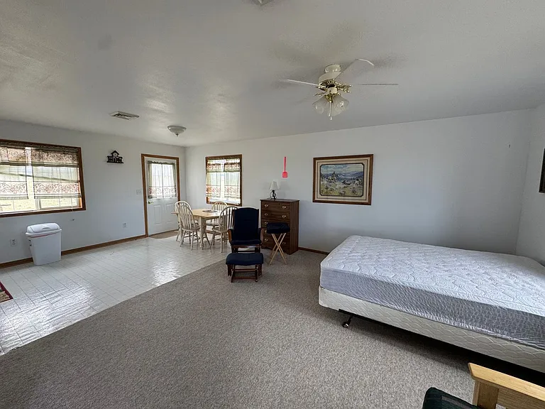 100 Wodrich Rd — Photo 2