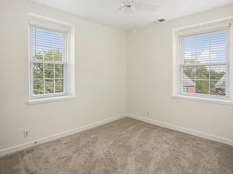 2820 S Abingdon St #C1 — Photo 24